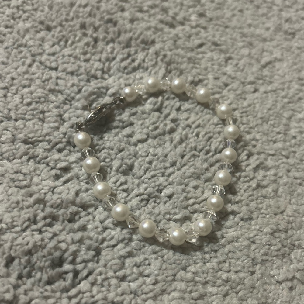 Pearl and Crystal bracelet